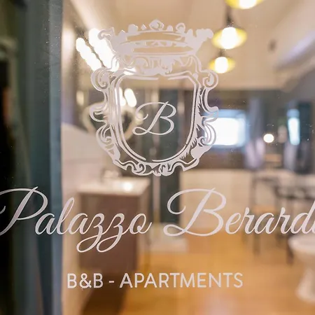 Palazzo Berardi Bed and Breakfast Ταράντο